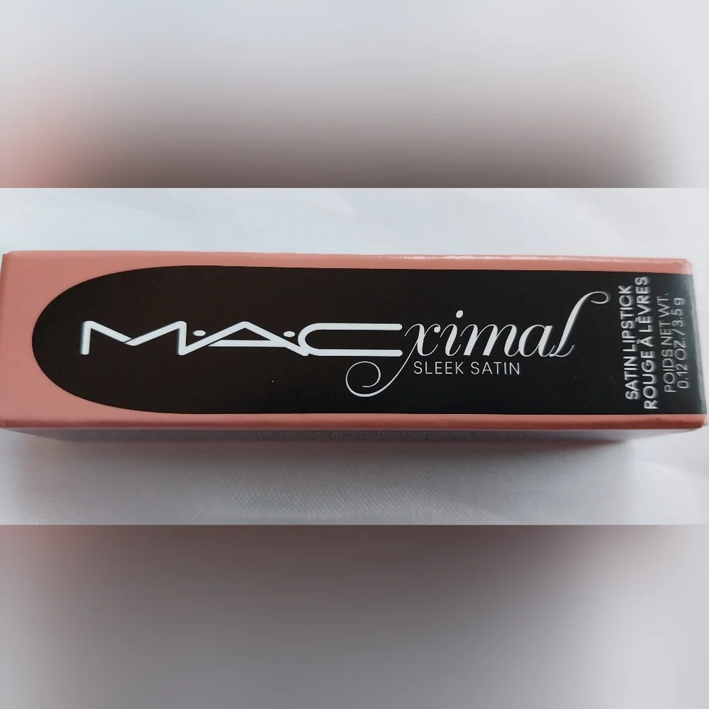 MAC - Macximal + BONUS Lipliner!